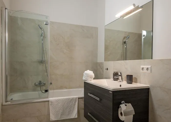 Sweethome - Luxus Pur - Grosse Kueche, Terrasse, Stellplatz, Wifi アパート